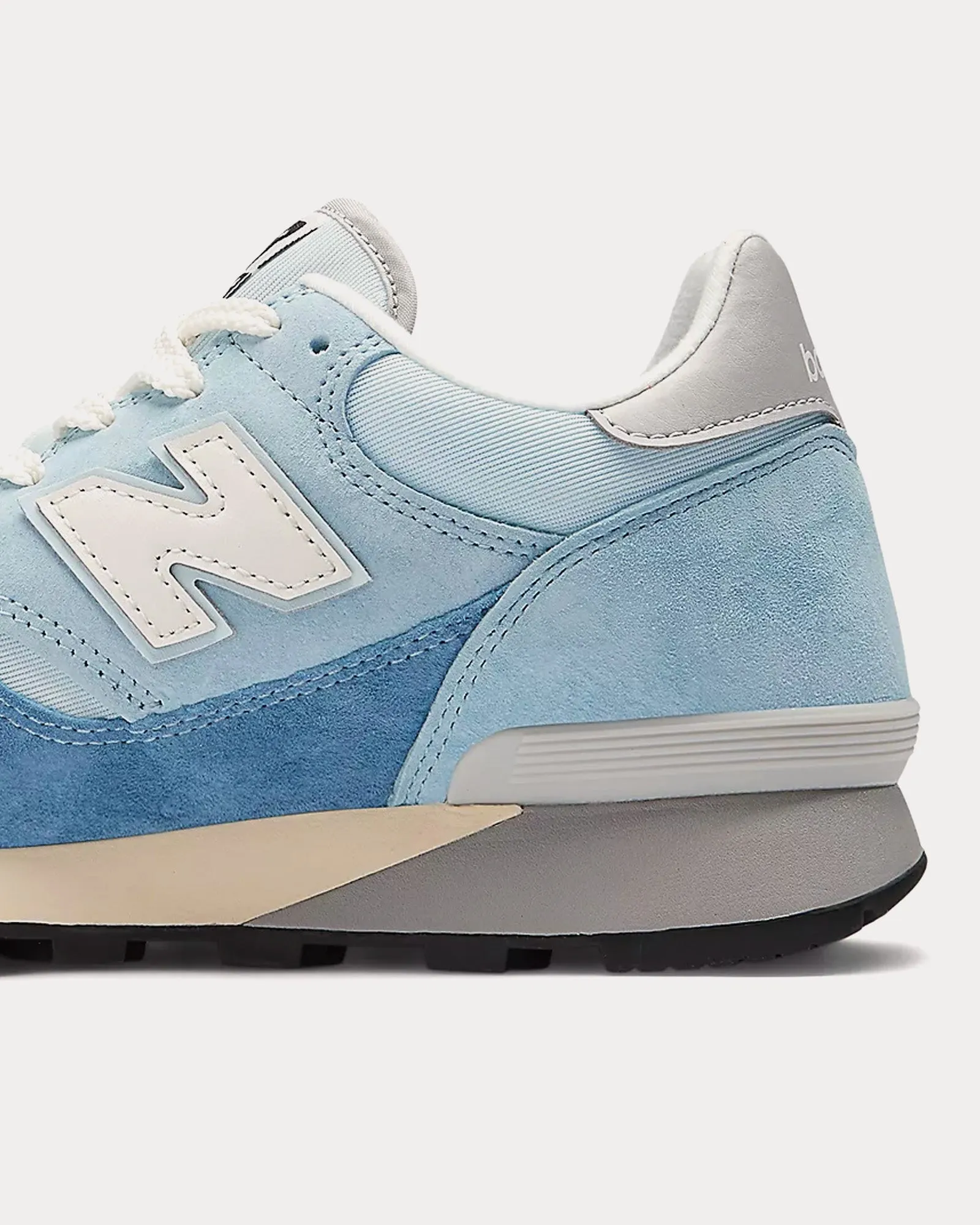 475 Quarry Blue / Chrome Blue / Heron Blue Low Top Sneakers