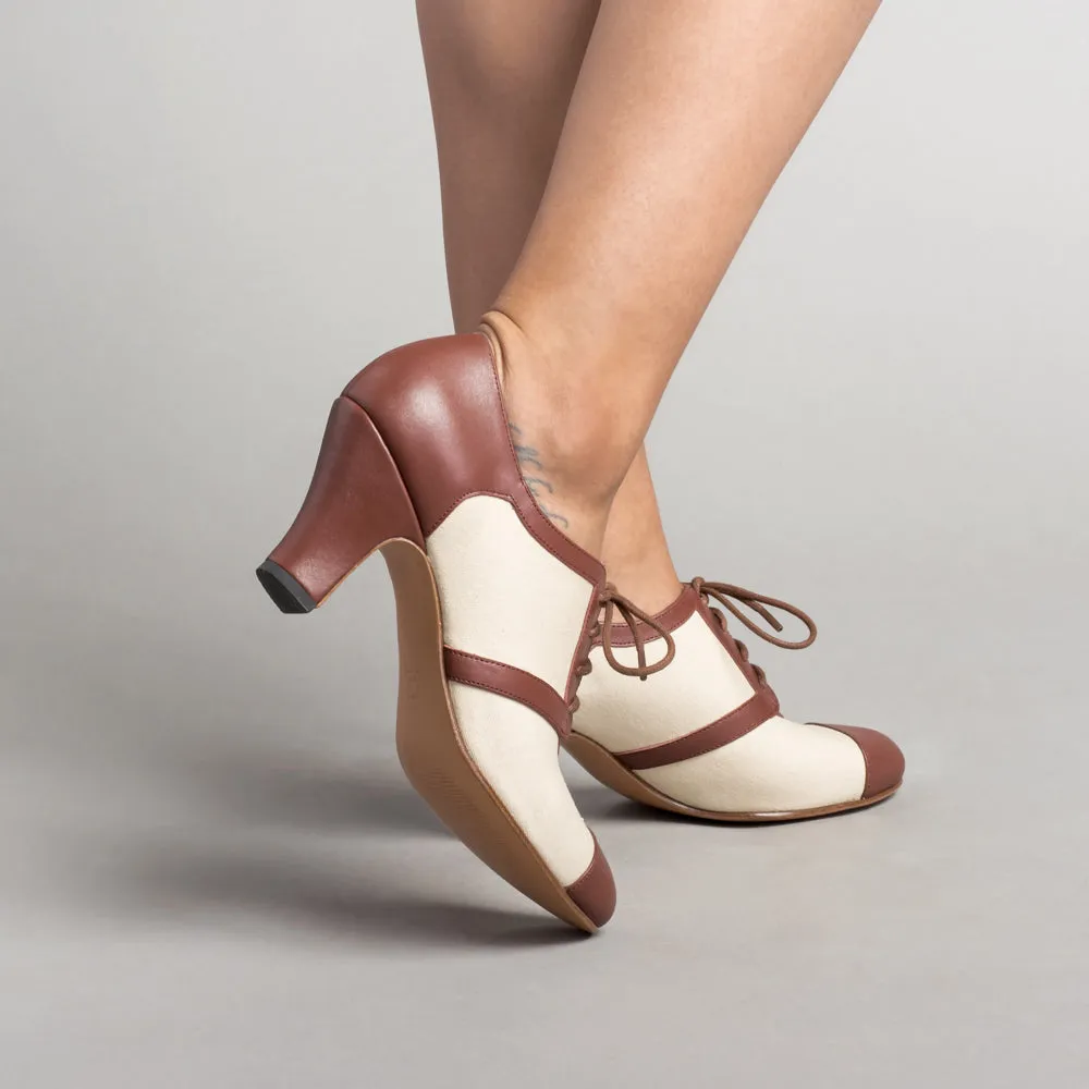 Evelyn Women's Retro Oxfords (Tan/Brown)