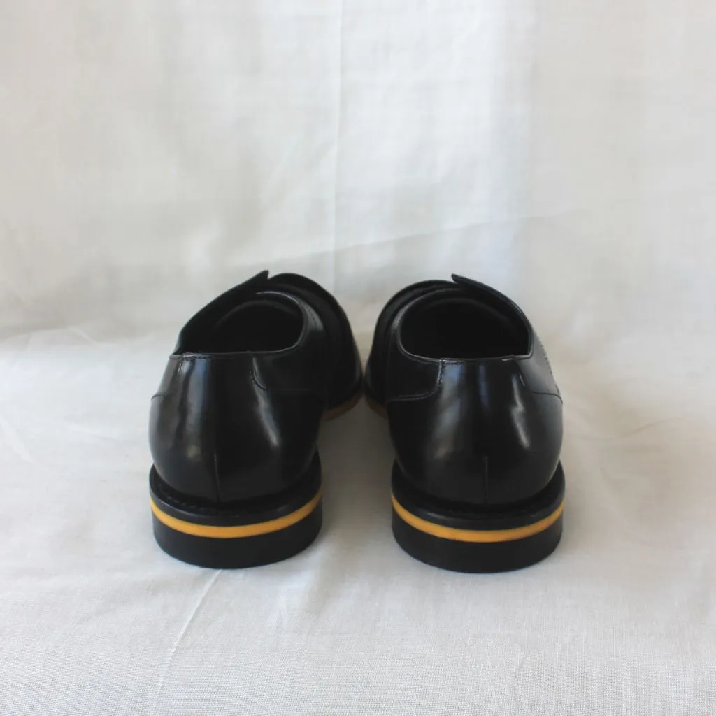 Fendi black leather derby with Fendi logo band, Mens size UK7