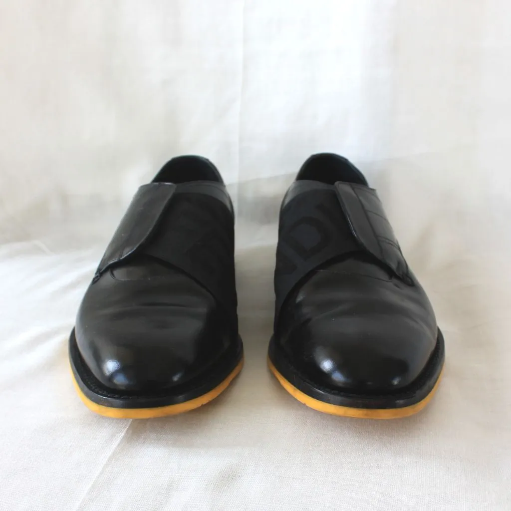Fendi black leather derby with Fendi logo band, Mens size UK7